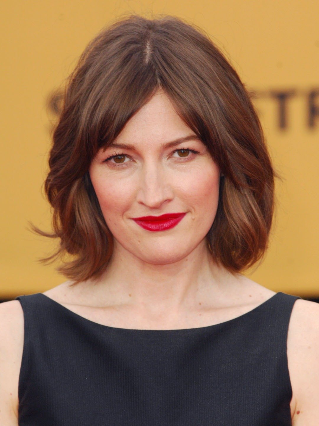 How tall is Kelly MacDonald?